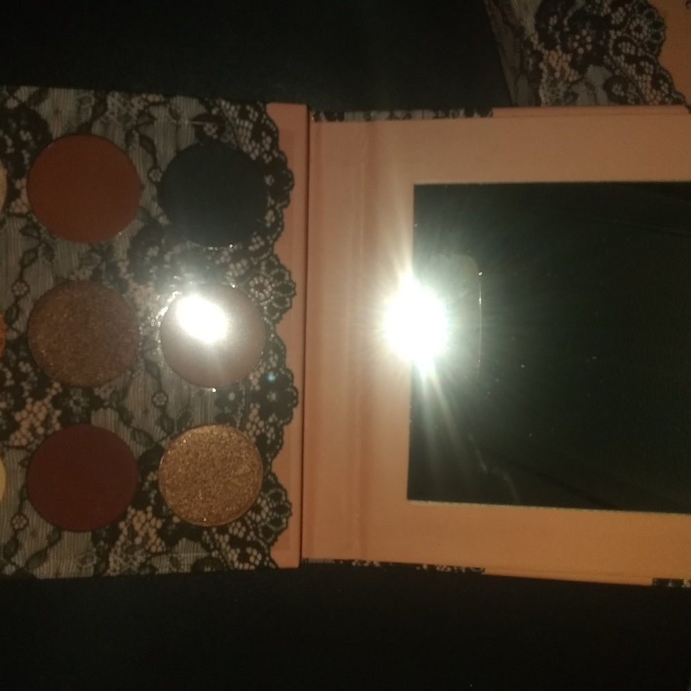 Make Up bundle - Picture 8 of 8